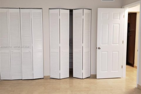 Copropriété à louer à Miami Beach, Floride: 1 chambre, 54.81 m2 № 2191269 - photo 12