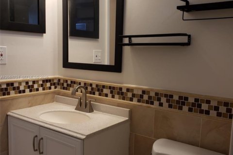 Copropriété à louer à Miami Beach, Floride: 1 chambre, 54.81 m2 № 2191269 - photo 13