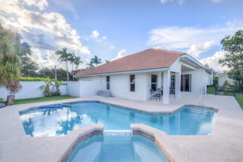 Casa en alquiler en Wellington, Florida, 3 dormitorios, 198.25 m2 № 1172079 - foto 1