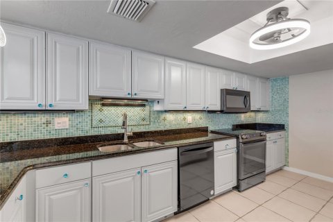 Condominio en venta en New Smyrna Beach, Florida, 4 dormitorios, 190.45 m2 № 2134221 - foto 12
