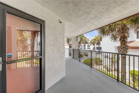 Condominio en venta en New Smyrna Beach, Florida, 4 dormitorios, 190.45 m2 № 2134221 - foto 8