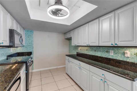 Condominio en venta en New Smyrna Beach, Florida, 4 dormitorios, 190.45 m2 № 2134221 - foto 13