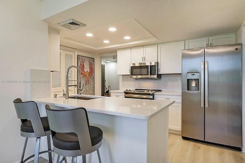 Condominio en venta en Palm Beach Gardens, Florida, 2 dormitorios, 140.38 m2 № 2012822 - foto 17