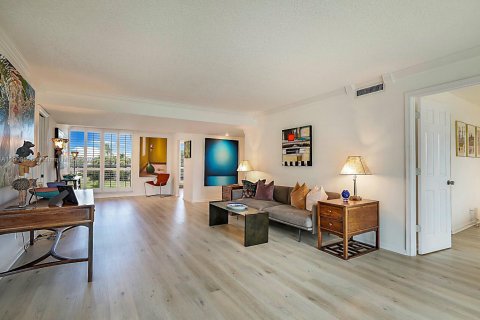 Condominio en venta en Palm Beach Gardens, Florida, 2 dormitorios, 140.38 m2 № 2012822 - foto 5