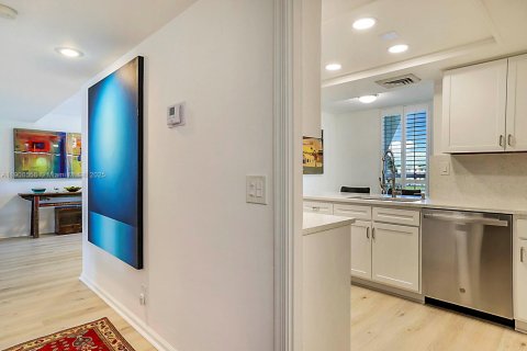 Condominio en venta en Palm Beach Gardens, Florida, 2 dormitorios, 140.38 m2 № 2012822 - foto 14