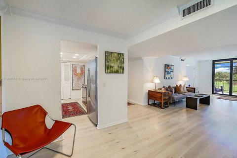 Condominio en venta en Palm Beach Gardens, Florida, 2 dormitorios, 140.38 m2 № 2012822 - foto 13