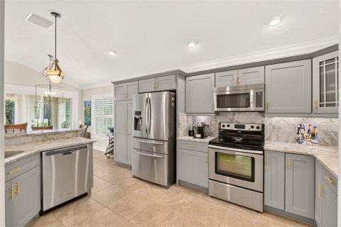 Casa en venta en The Villages, Florida, 3 dormitorios, 179.3 m2 № 2384453 - foto 17