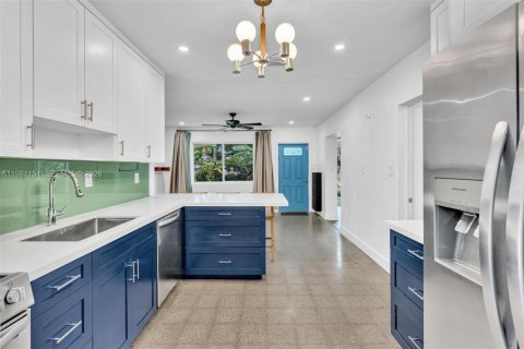 Купить виллу или дом в Холливуд, Флорида 3 спальни, 95.69м2, № 2043723 - фото 9