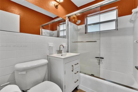 Купить виллу или дом в Холливуд, Флорида 3 спальни, 95.69м2, № 2043723 - фото 25