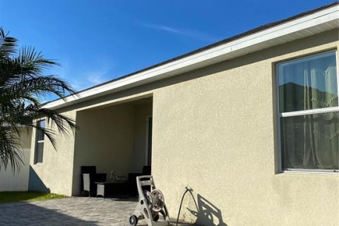 Casa en venta en Kissimmee, Florida, 4 dormitorios, 165.74 m2 № 2106224 - foto 2