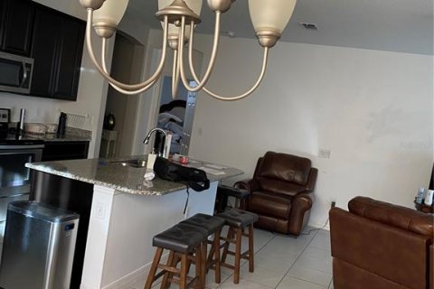 Casa en venta en Kissimmee, Florida, 4 dormitorios, 165.74 m2 № 2106224 - foto 6