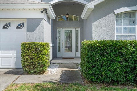 Villa ou maison à vendre à Kissimmee, Floride: 4 chambres, 163.51 m2 № 2299419 - photo 2