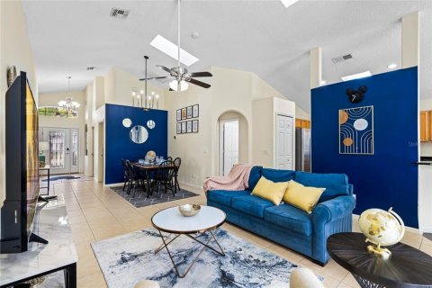 Villa ou maison à vendre à Kissimmee, Floride: 4 chambres, 163.51 m2 № 2299419 - photo 15