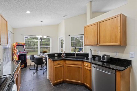 Villa ou maison à vendre à Kissimmee, Floride: 4 chambres, 163.51 m2 № 2299419 - photo 21