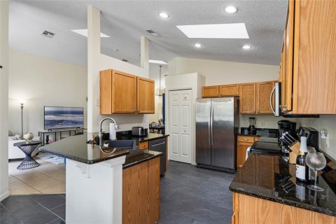 Villa ou maison à vendre à Kissimmee, Floride: 4 chambres, 163.51 m2 № 2299419 - photo 19