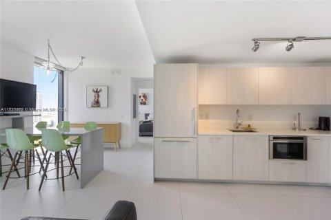 Купить кондоминиум в Майами, Флорида 2 спальни, 87.7м2, № 1984952 - фото 5