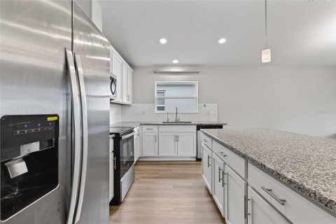 Casa en venta en Seffner, Florida, 4 dormitorios, 158.03 m2 № 2231874 - foto 20