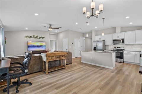 Casa en venta en Seffner, Florida, 4 dormitorios, 158.03 m2 № 2231874 - foto 13