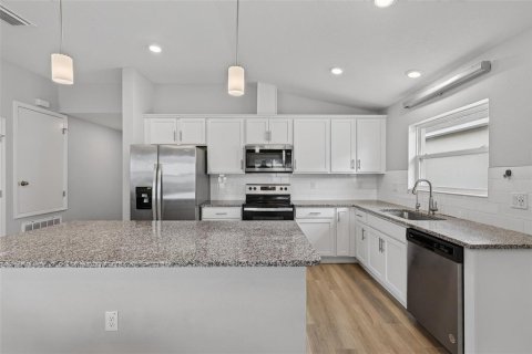 Casa en venta en Seffner, Florida, 4 dormitorios, 158.03 m2 № 2231874 - foto 14