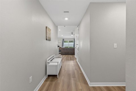 Casa en venta en Seffner, Florida, 4 dormitorios, 158.03 m2 № 2231874 - foto 4