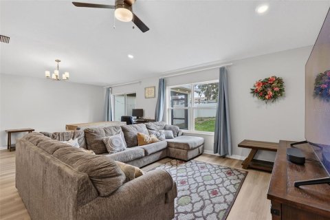 Casa en venta en Seffner, Florida, 4 dormitorios, 158.03 m2 № 2231874 - foto 12
