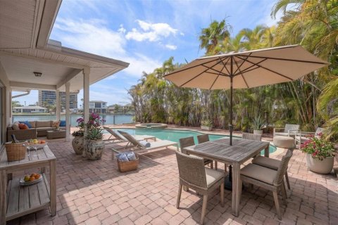 Casa en venta en Saint Pete Beach, Florida, 4 dormitorios, 271 m2 № 2195088 - foto 15