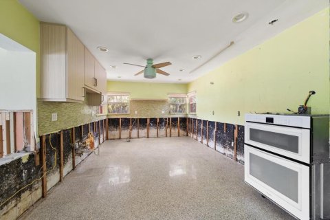 Casa en venta en Saint Pete Beach, Florida, 4 dormitorios, 271 m2 № 2195088 - foto 26