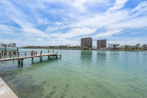 Casa en venta en Saint Pete Beach, Florida, 4 dormitorios, 271 m2 № 2195088 - foto 12