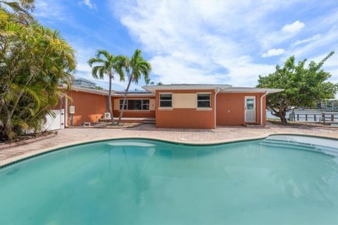 Casa en venta en Saint Pete Beach, Florida, 4 dormitorios, 271 m2 № 2195088 - foto 16