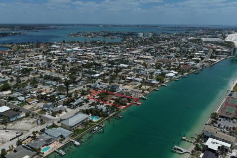 Casa en venta en Saint Pete Beach, Florida, 4 dormitorios, 271 m2 № 2195088 - foto 7