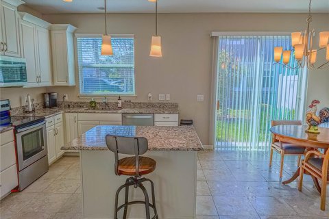 Townhouse in Belle Isle, Florida 3 bedrooms, 154.31 sq.m. № 1547856 - photo 8