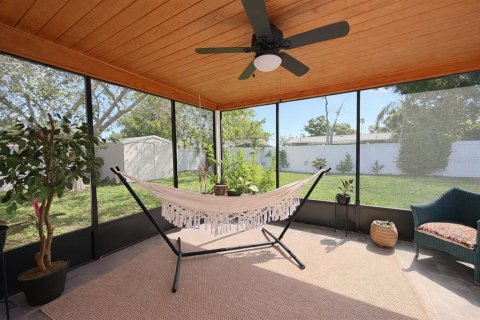 Casa en alquiler en Saint Petersburg, Florida, 2 dormitorios, 85.47 m2 № 2218778 - foto 14