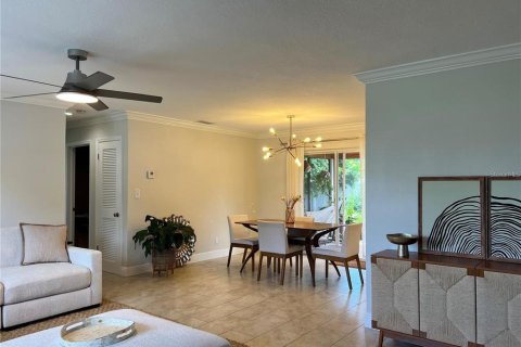 Casa en alquiler en Saint Petersburg, Florida, 2 dormitorios, 85.47 m2 № 2218778 - foto 3