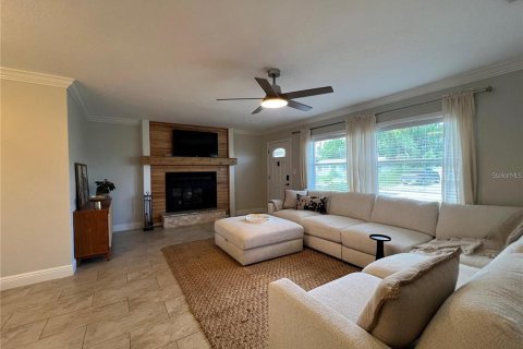 Casa en alquiler en Saint Petersburg, Florida, 2 dormitorios, 85.47 m2 № 2218778 - foto 4