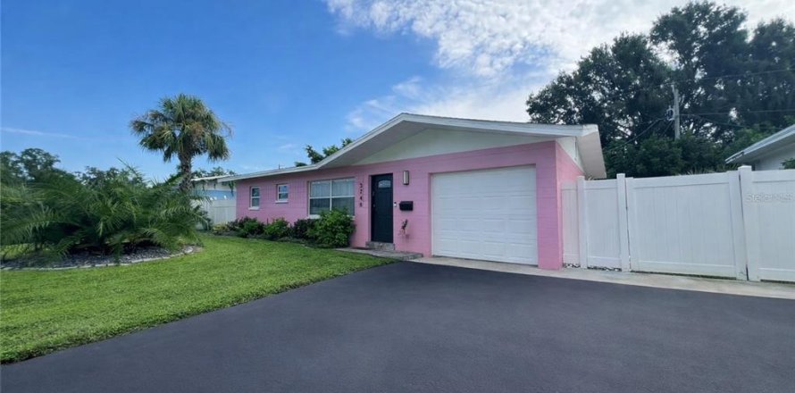 Casa en Saint Petersburg, Florida 2 dormitorios, 85.47 m2 № 2218778
