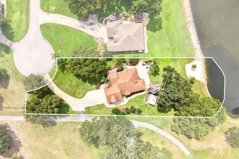 Villa ou maison à vendre à Leesburg, Floride: 3 chambres, 235.04 m2 № 2321735 - photo 3
