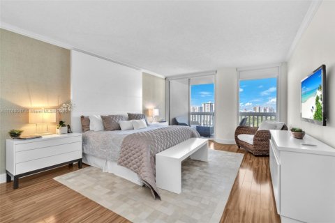 Copropriété à vendre à Aventura, Floride: 3 chambres, 237.83 m2 № 1941573 - photo 8