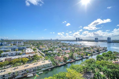 Copropriété à vendre à Aventura, Floride: 3 chambres, 237.83 m2 № 1941573 - photo 5