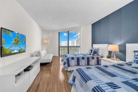 Copropriété à vendre à Aventura, Floride: 3 chambres, 237.83 m2 № 1941573 - photo 11