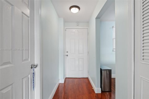 Copropriété à louer à Oakland Park, Floride: 1 chambre, 69.68 m2 № 1987901 - photo 5