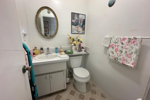 Villa ou maison à vendre à Tamarac, Floride: 2 chambres, 106 m2 № 1949165 - photo 23