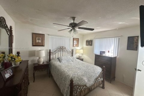 Villa ou maison à vendre à Tamarac, Floride: 2 chambres, 106 m2 № 1949165 - photo 16