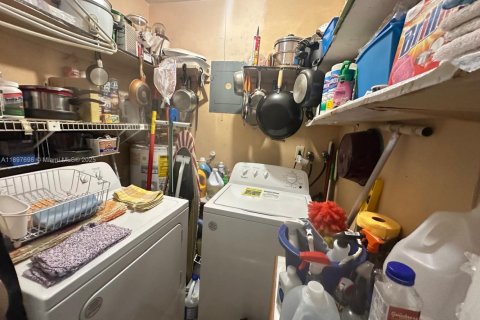 Villa ou maison à vendre à Tamarac, Floride: 2 chambres, 106 m2 № 1949165 - photo 26