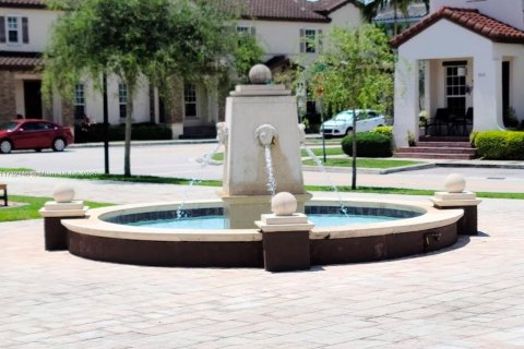 Villa ou maison à vendre à Miami, Floride: 4 chambres, 278.71 m2 № 1958384 - photo 22