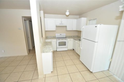 Villa ou maison à louer à Lakeland, Floride: 3 chambres, 89.19 m2 № 2406506 - photo 6