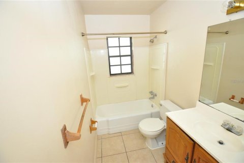 Villa ou maison à louer à Lakeland, Floride: 3 chambres, 89.19 m2 № 2406506 - photo 8