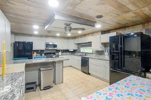 Casa en venta en Haines City, Florida, 3 dormitorios, 156.08 m2 № 1812580 - foto 8