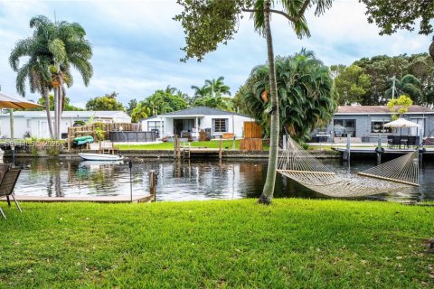 Villa ou maison à vendre à Hollywood, Floride: 2 chambres, 69.12 m2 № 1976861 - photo 9