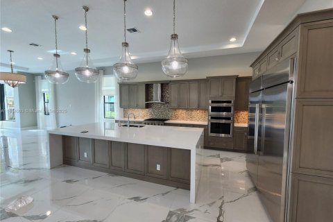 Casa en alquiler en Palm Beach Gardens, Florida, 5 dormitorios, 491.64 m2 № 1938503 - foto 13