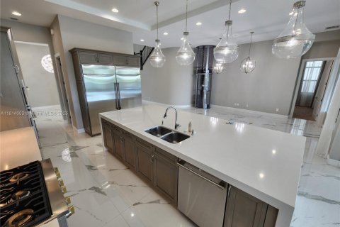Casa en alquiler en Palm Beach Gardens, Florida, 5 dormitorios, 491.64 m2 № 1938503 - foto 27